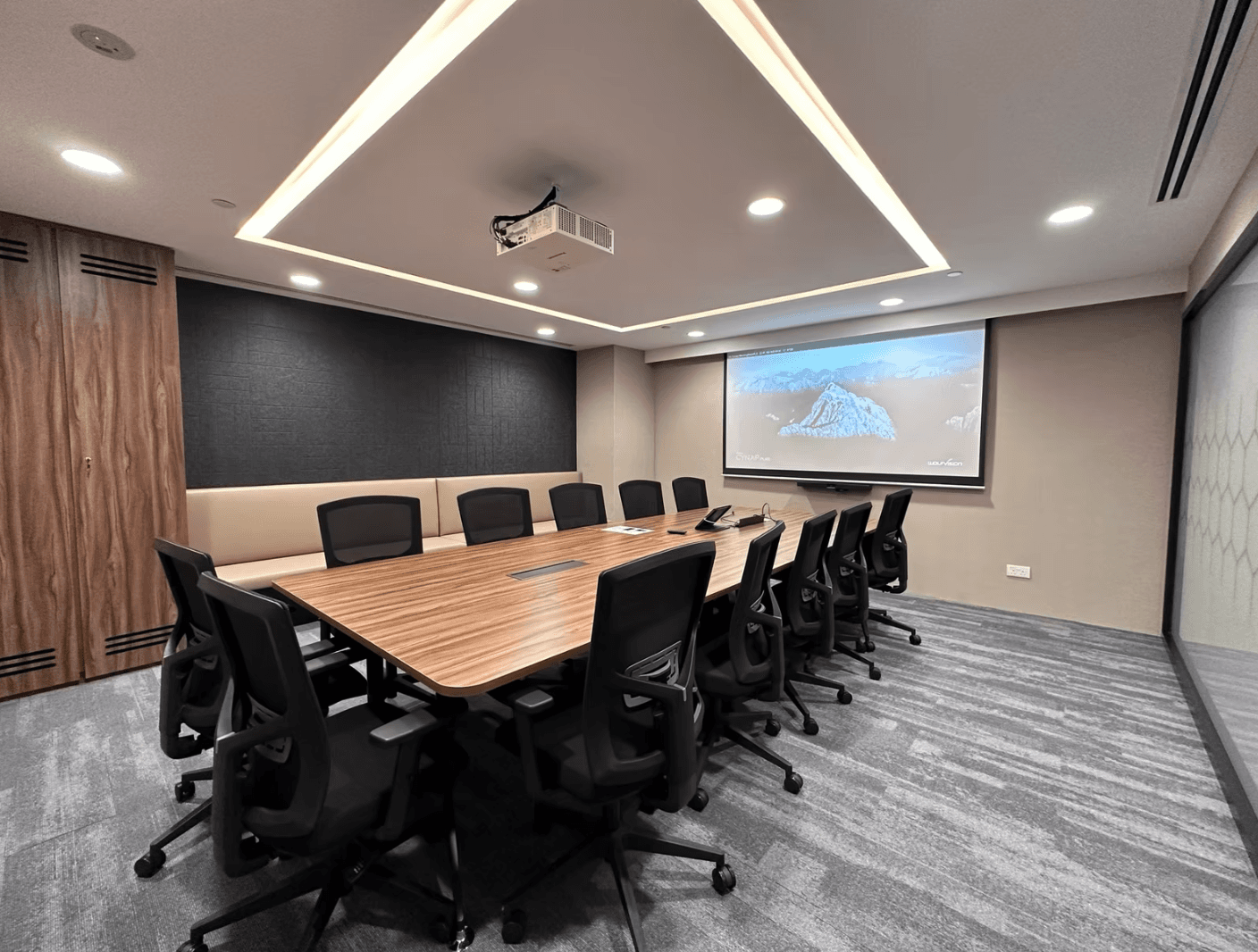 Singapore Pools Office - Image 5